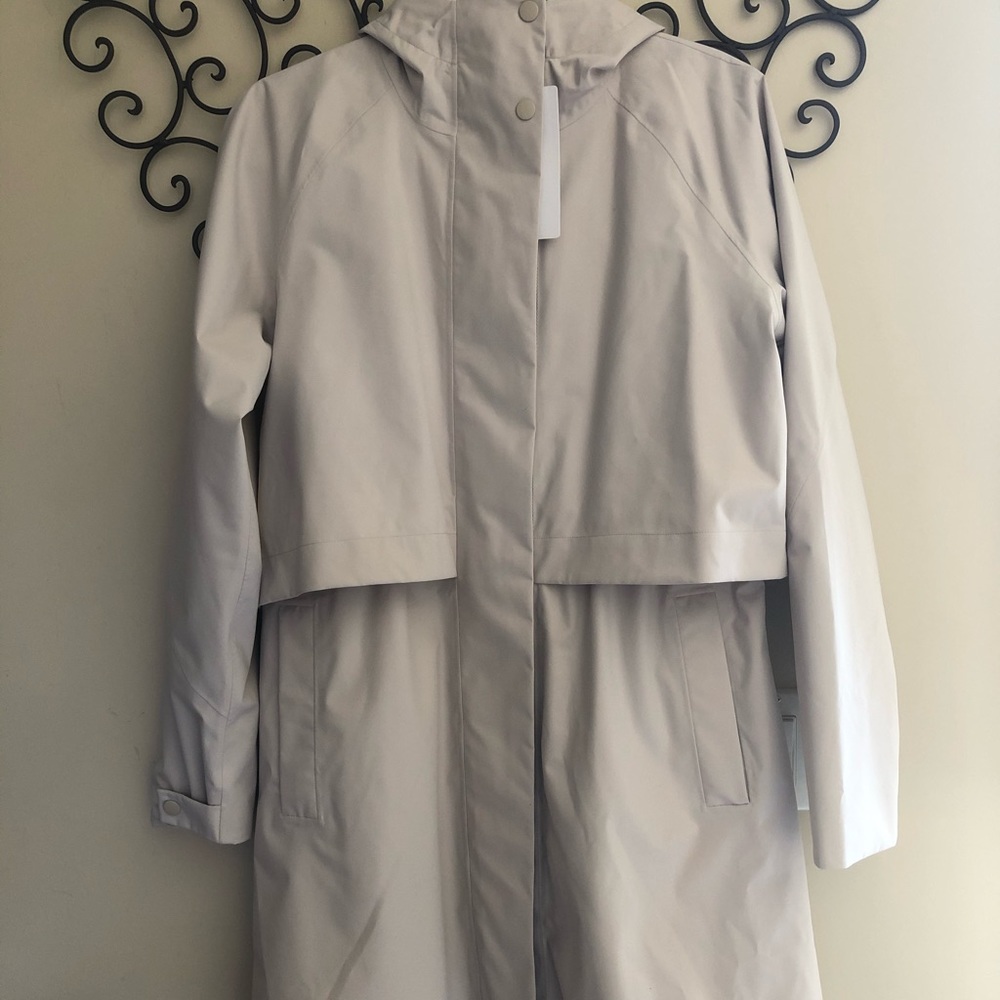 Athleta Edgewater RainOut Parka Size S Retail 179 NWT